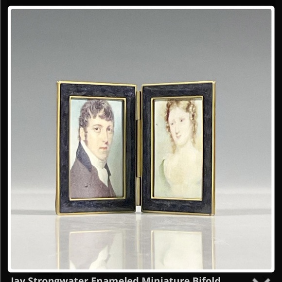 JAY STRONGWATER ENAMELED MINIATURE BIFOLD PICTURE FRAME
NEW
5055 - Picture 2 of 4